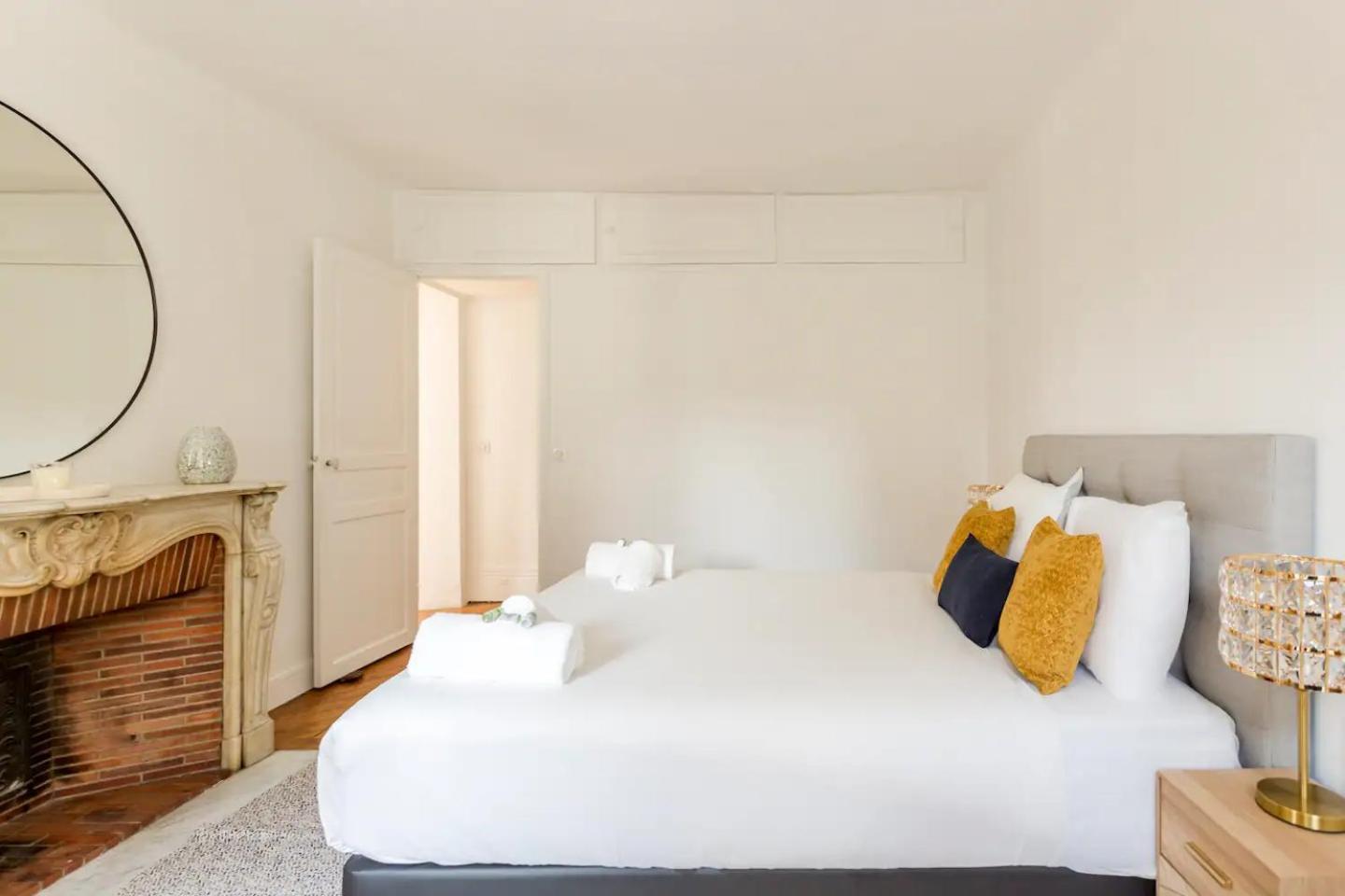 8P - 3Br Le Marais Spacious - Central - Historic Apt Paris Exterior photo