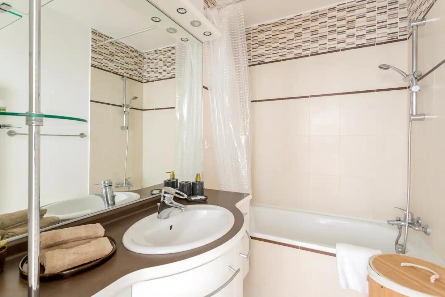 8P - 3Br Le Marais Spacious - Central - Historic Apt Paris Exterior photo